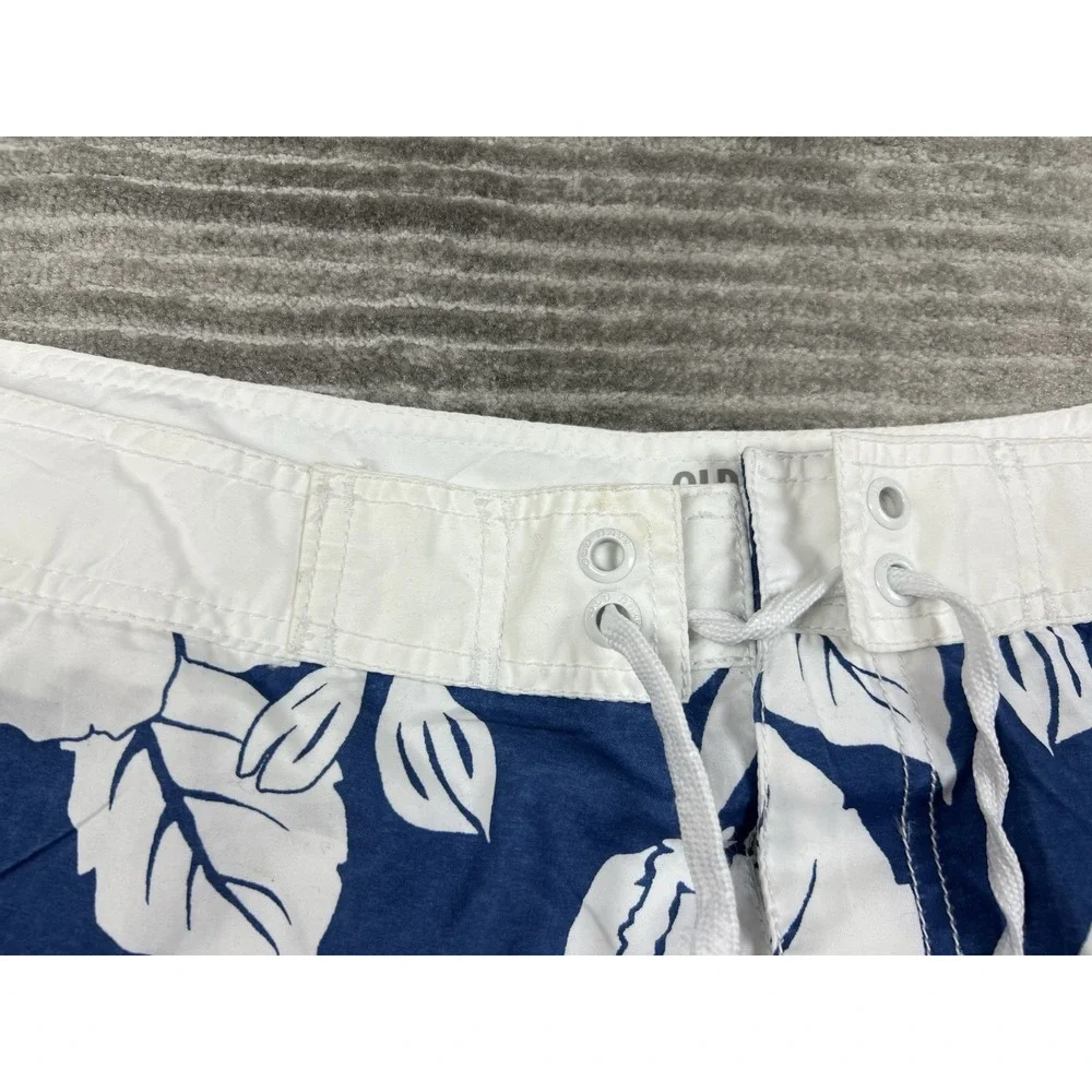 Old Navy has stain